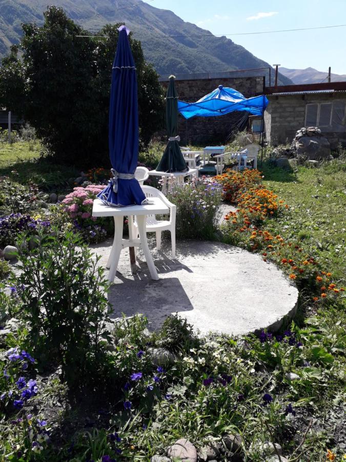 Kazbegi Guest House Exterior photo