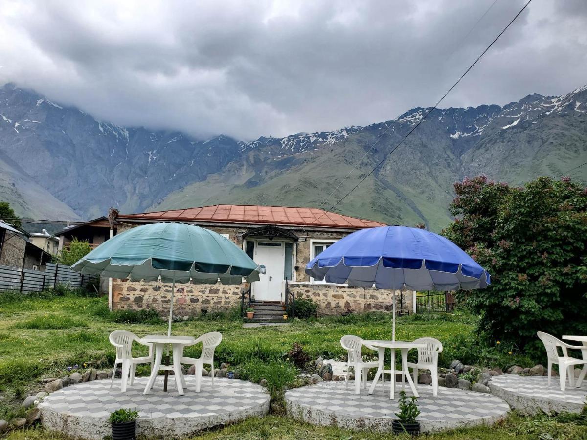 Kazbegi Guest House Exterior photo