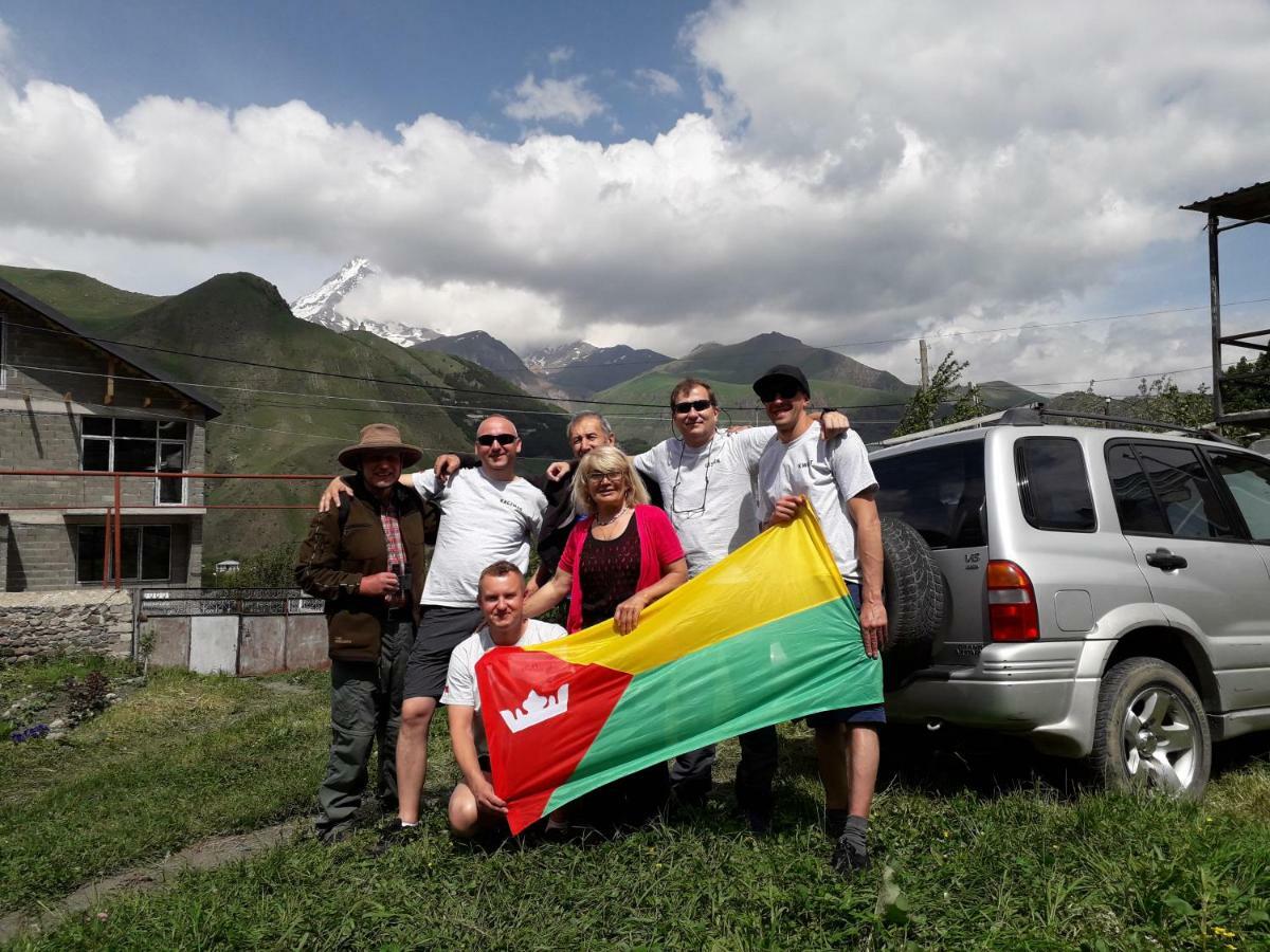 Kazbegi Guest House Exterior photo