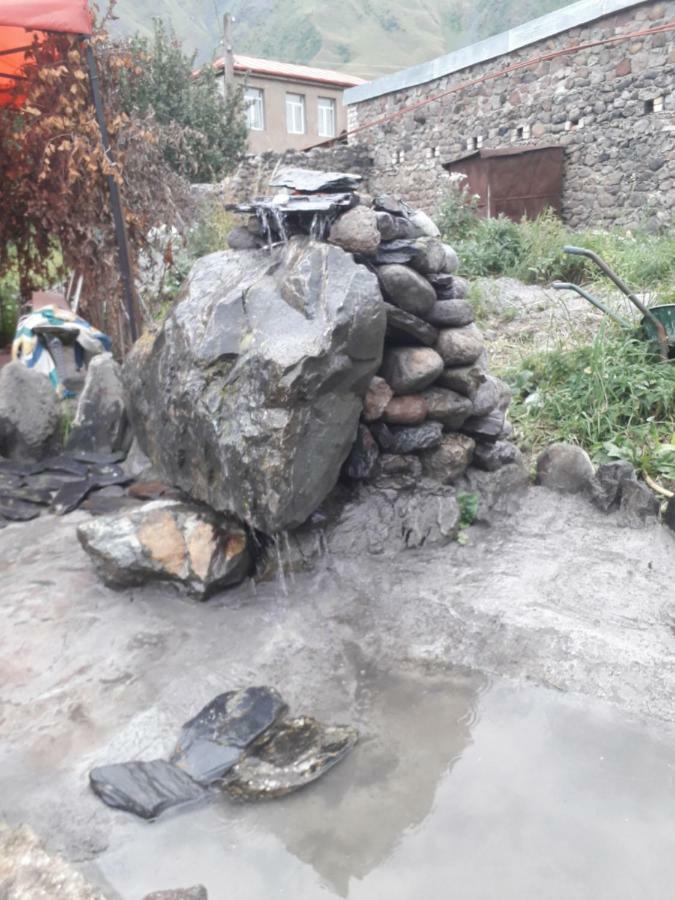 Kazbegi Guest House Exterior photo